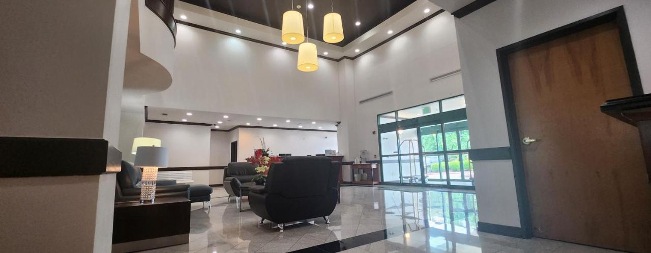 Hotel Wingate By Wyndham / Willowbrook Houston