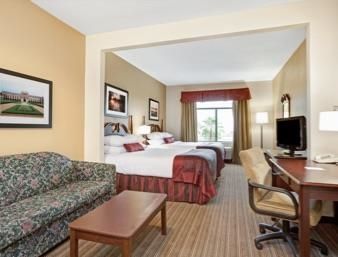 Wingate By Wyndham / Willowbrook